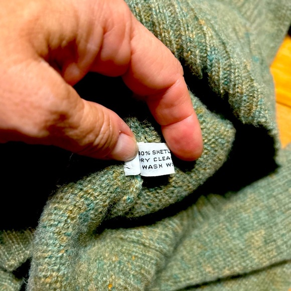 Vintage Women’s Clansman Scottish Shetland 100% Wool Sweater size L Green. - Picture 2 of 11